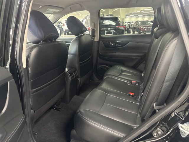 Used 2018 Nissan Rogue SL FWD image 17