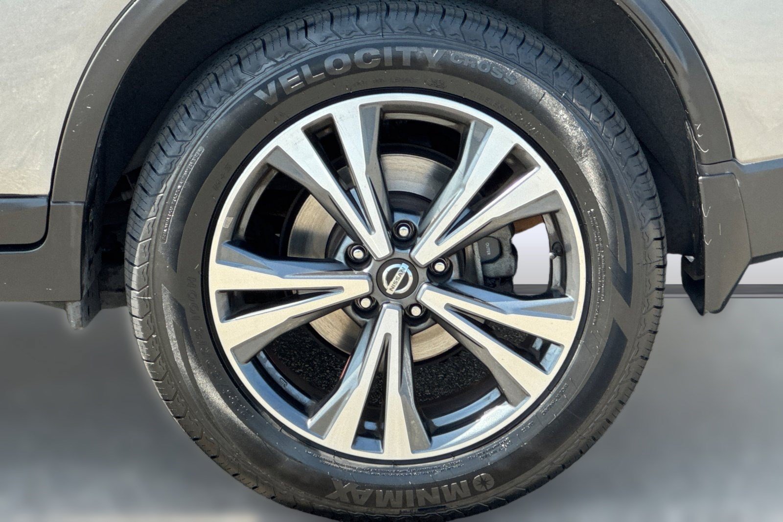 Used 2017 Nissan Rogue SL w/ SL Premium Package AWD/4WD image 13