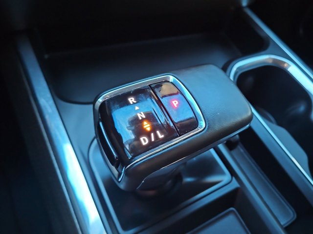Used 2023 Chevrolet Silverado 1500 LT AWD/4WD image 12