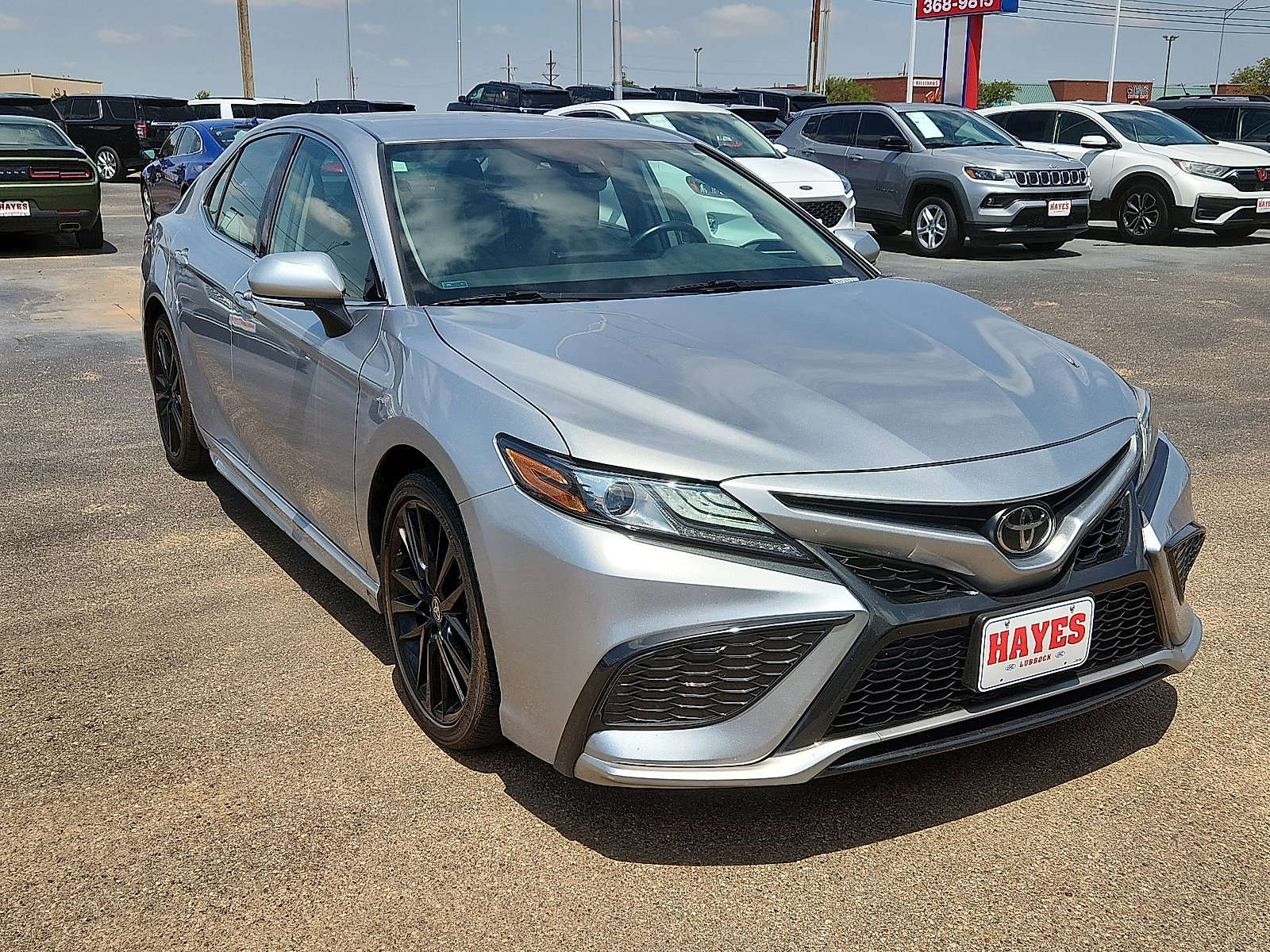 Used 2023 Toyota Camry XSE image 5