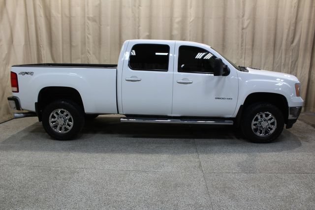 Used 2013 GMC Sierra 2500 SLT w/ SLT Convenience Package AWD/4WD image 3