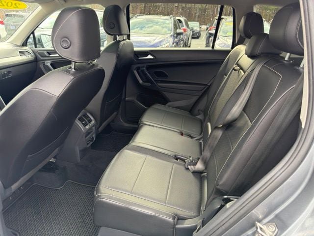 Used 2021 Volkswagen Tiguan SE w/ Panoramic Sunroof Package AWD/4WD image 20