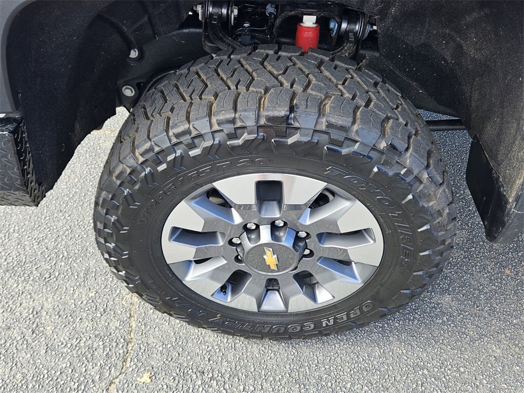 Used 2026 Chevrolet Silverado 2500 Custom w/ Custom Value Package image 18