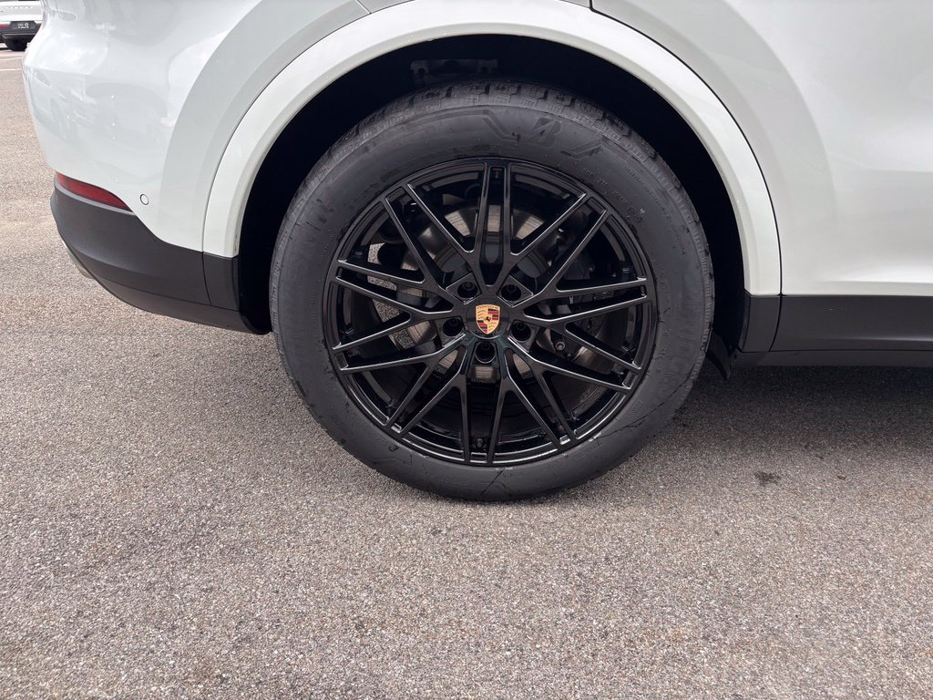 Certified 2026 Porsche Cayenne Coupe AWD/4WD image 41