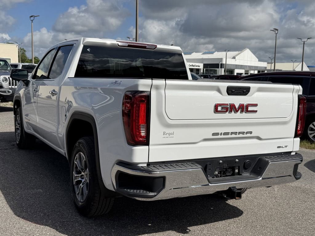 Used 2025 GMC Sierra 1500 SLT AWD/4WD image 7