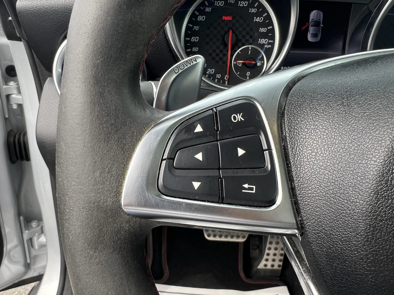 Used 2018 Mercedes-Benz SLC 43 AMG image 19