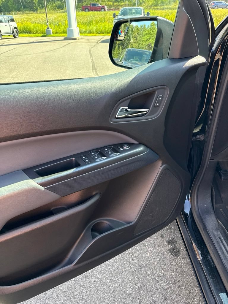 Used 2017 Chevrolet Colorado Z71 AWD/4WD image 24