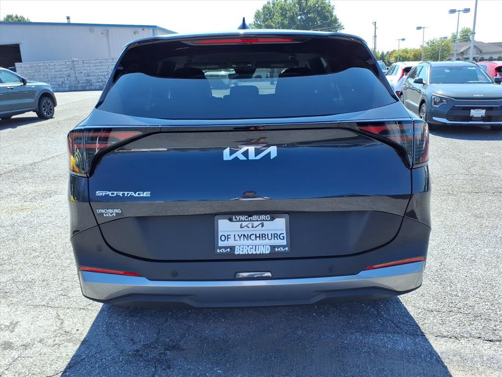 New 2026 Kia Sportage EX FWD image 5