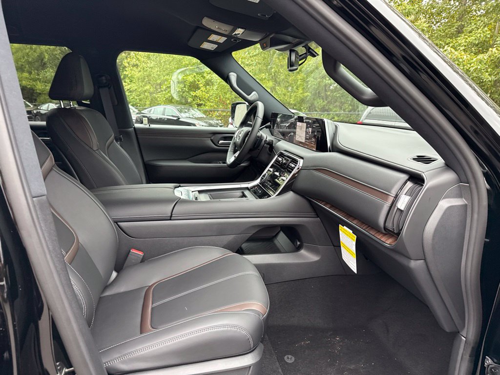 New 2026 Nissan Armada SL AWD/4WD image 9