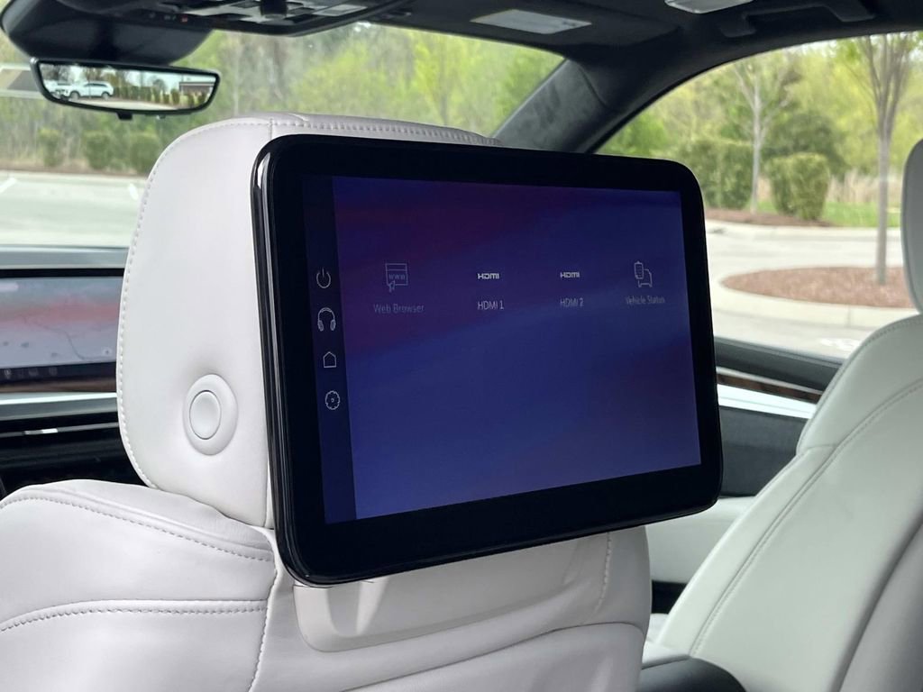 New 2026 Cadillac Escalade Platinum Sport w/ LPO, ONYX Package image 20