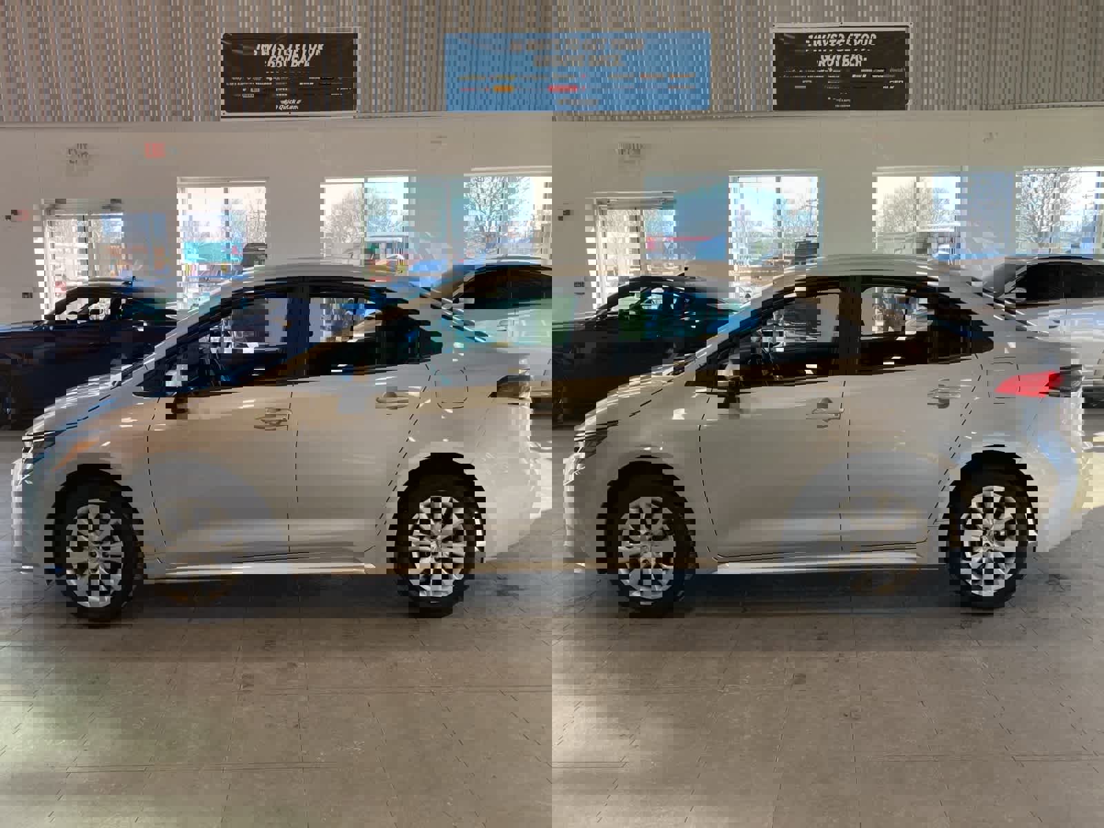 Used 2025 Toyota Corolla LE image 8