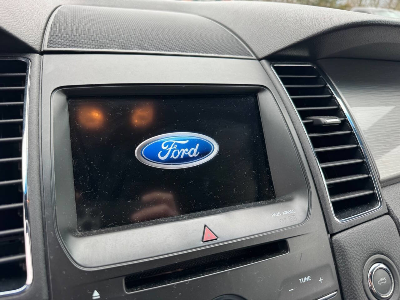 Used 2017 Ford Taurus SEL w/ Equipment Group 201A image 12