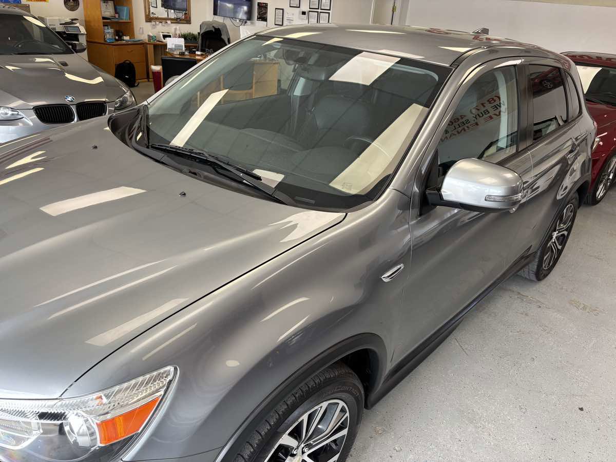 Used 2018 Mitsubishi Outlander Sport SE image 3