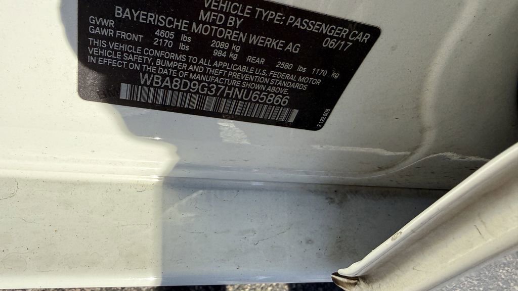 Used 2017 BMW 330i xDrive Sedan image 5