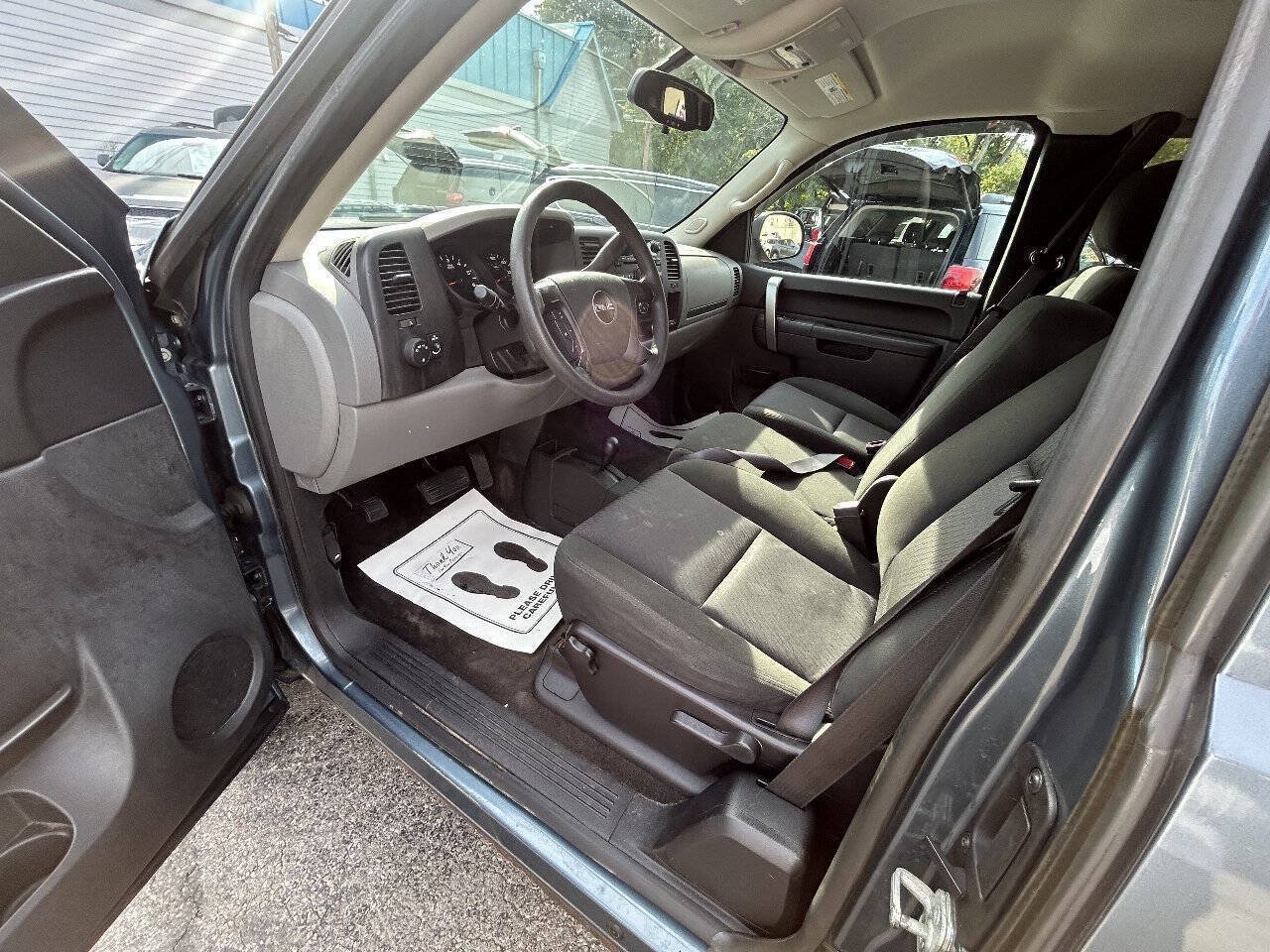 Used 2012 GMC Sierra 1500 SL w/ LPO, On The Job Package AWD/4WD image 6