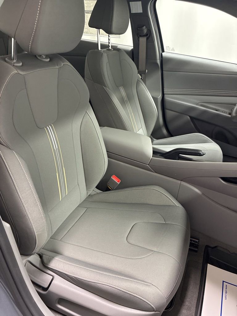 New 2026 Hyundai Elantra Sport FWD image 26