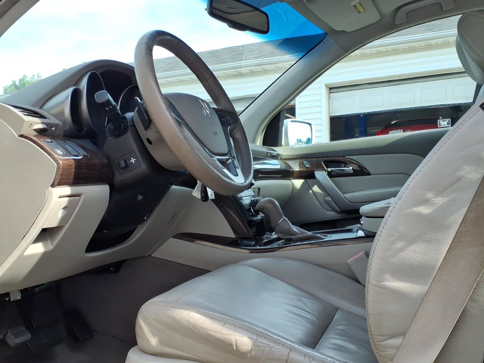 Used 2011 Acura MDX w/ Technology & Entertainment AWD/4WD image 6