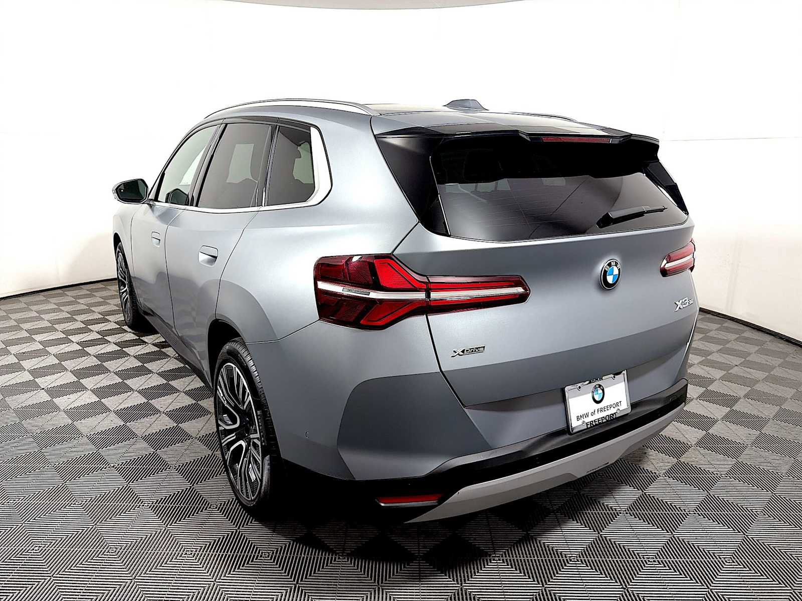 Certified 2025 BMW X3 xDrive30 w/ Premium Package AWD/4WD image 5