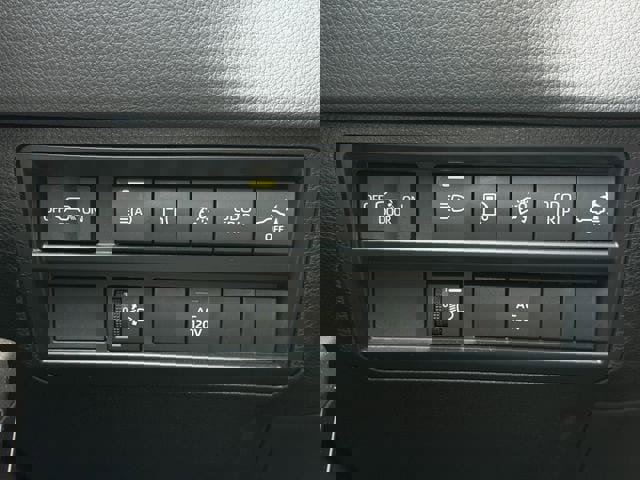 Used 2025 Toyota Sequoia SR5 w/ SR5 Premium Package RWD image 22