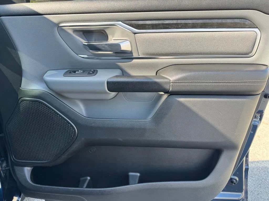 Used 2019 RAM 1500 Big Horn AWD/4WD image 16
