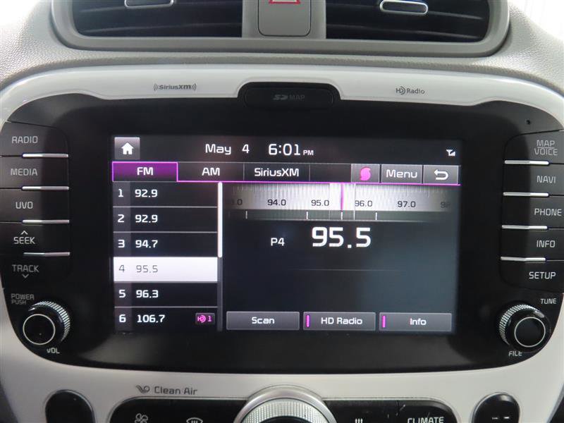 Used 2017 Kia Soul EV FWD image 24