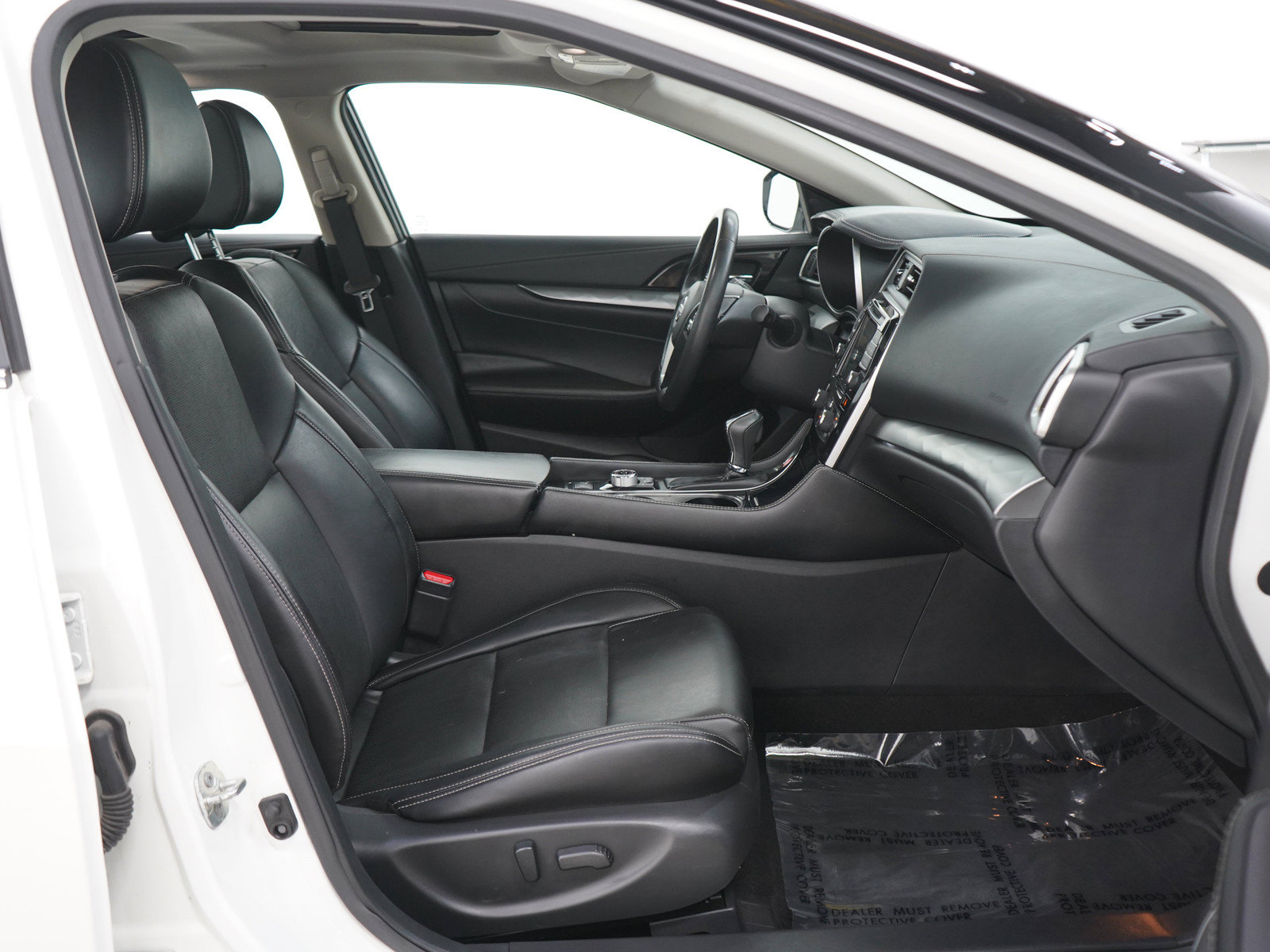 Used 2023 Nissan Maxima SL FWD image 11