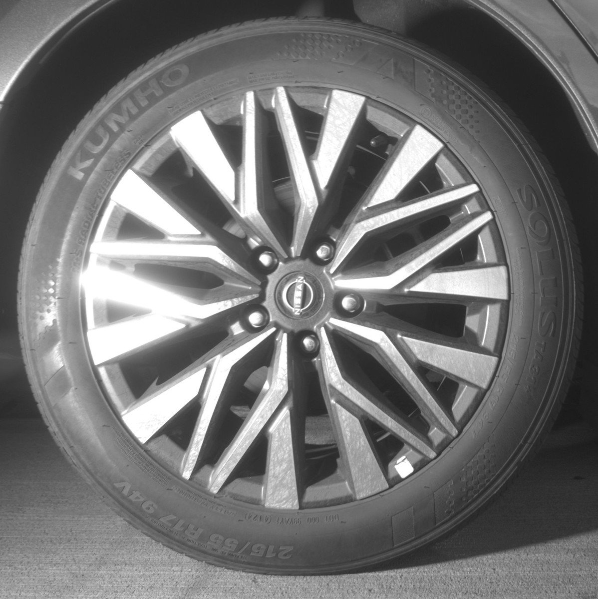 Used 2025 Nissan Altima 2.5 SV FWD image 15