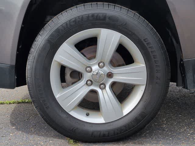 Used 2017 Jeep Compass Latitude AWD/4WD image 14