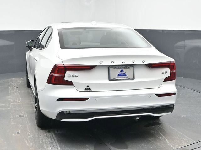 Used 2025 Volvo S60 B5 Core image 7