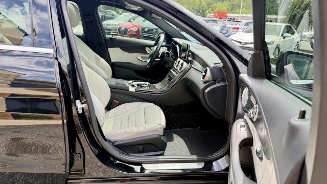 Used 2016 Mercedes-Benz C 300 4MATIC Sedan image 17