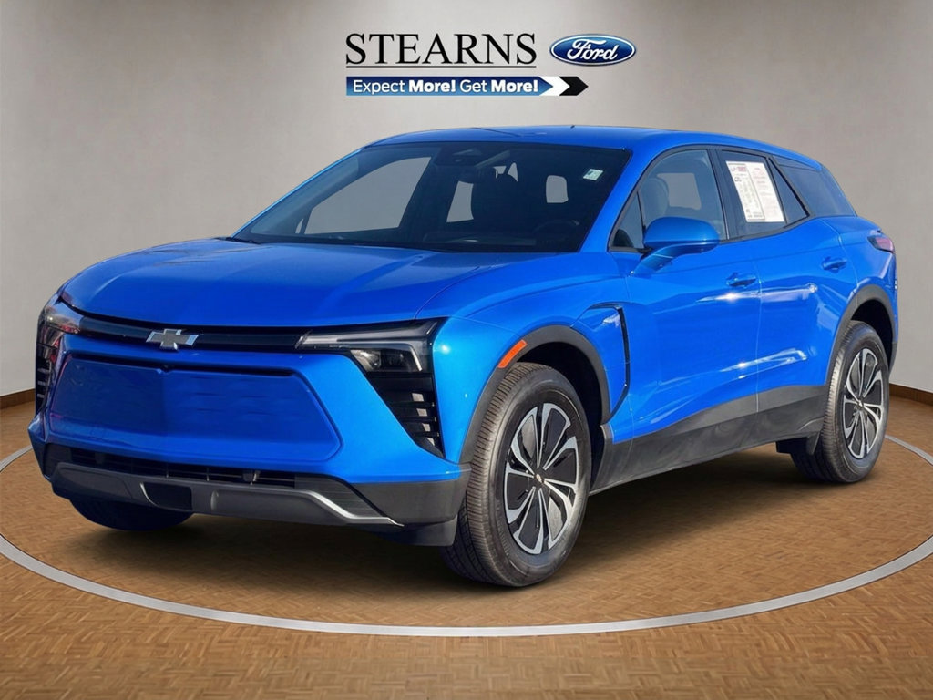 Used 2025 Chevrolet Blazer EV LT AWD/4WD image 2