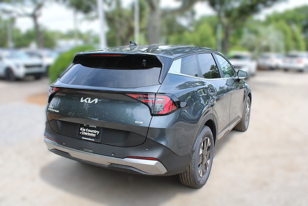 New 2027 Kia Sportage LX FWD image 7