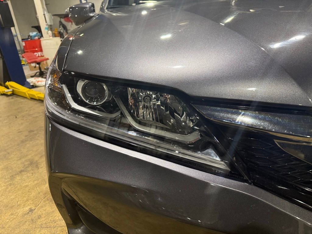 Used 2017 Honda Accord EX-L image 9