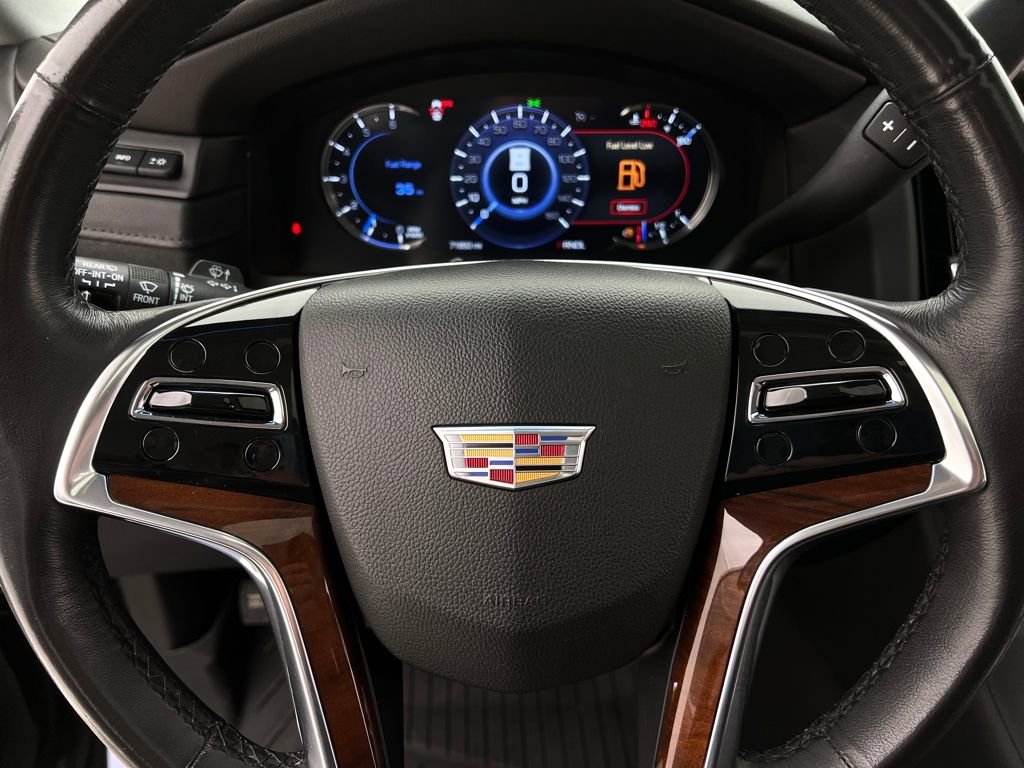 Used 2019 Cadillac Escalade Luxury image 17