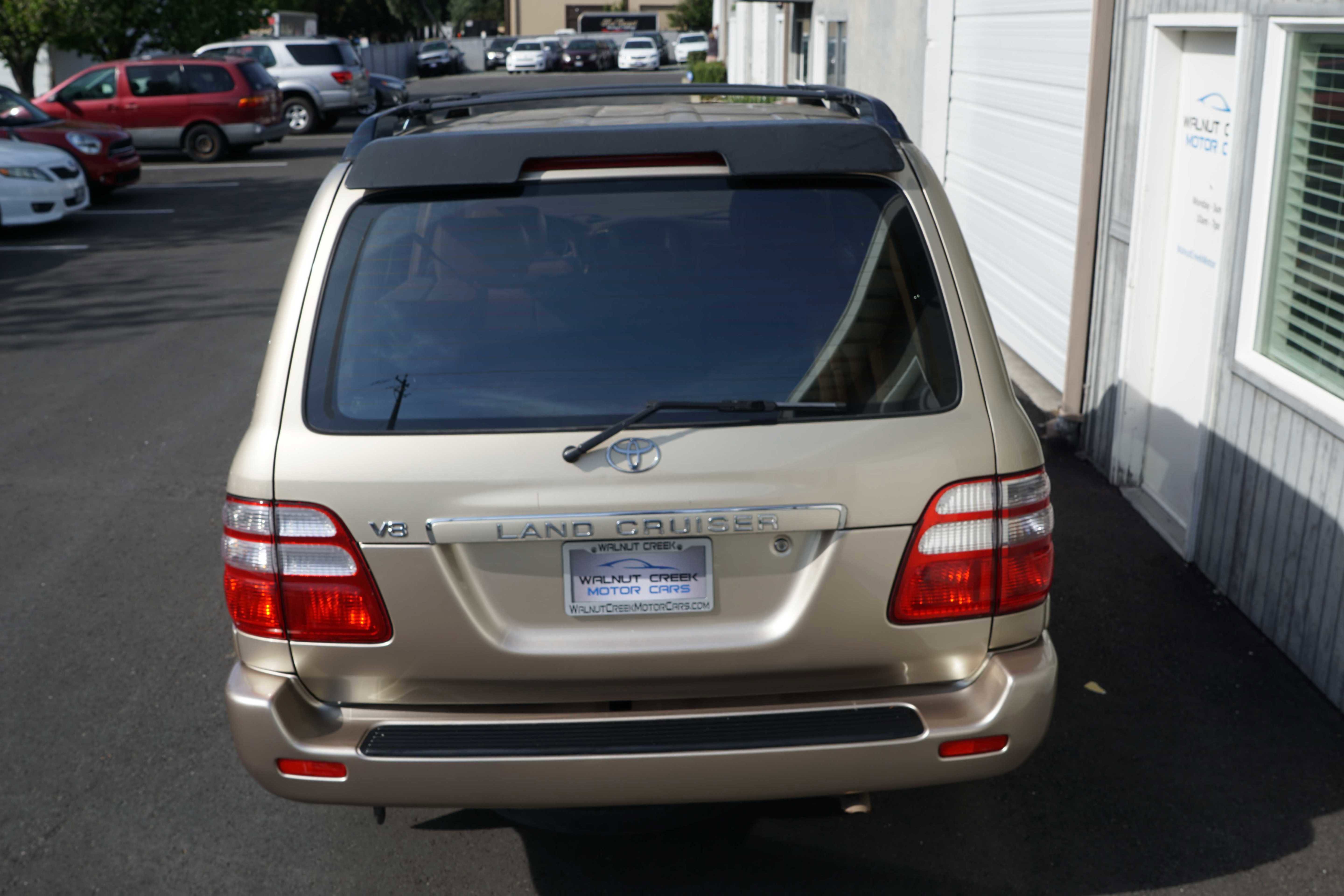 Used 2003 Toyota Land Cruiser image 13