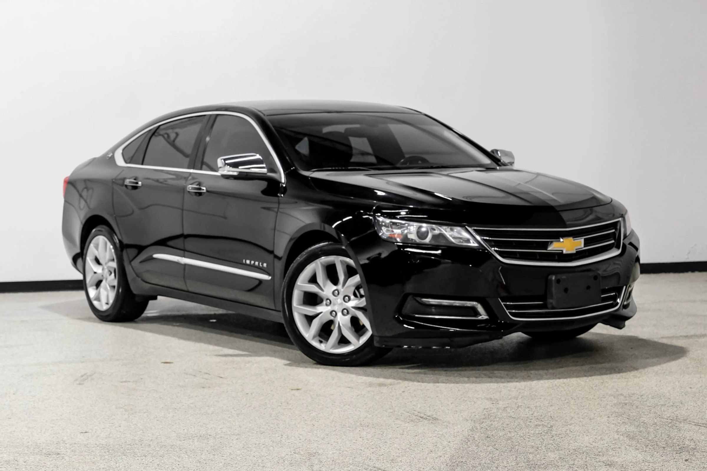 Used 2018 Chevrolet Impala Premier FWD image 4