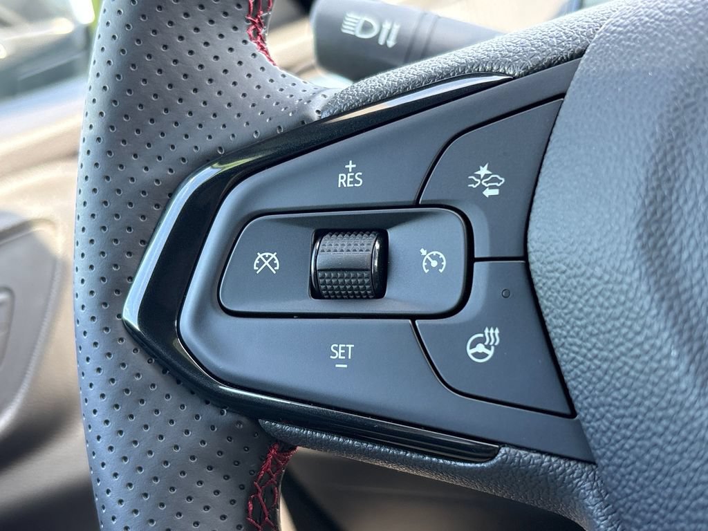 New 2026 Chevrolet Trax RS w/ Sunroof Package FWD image 23