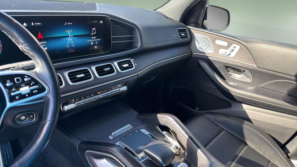 Used 2020 Mercedes-Benz GLS 450 4MATIC image 36