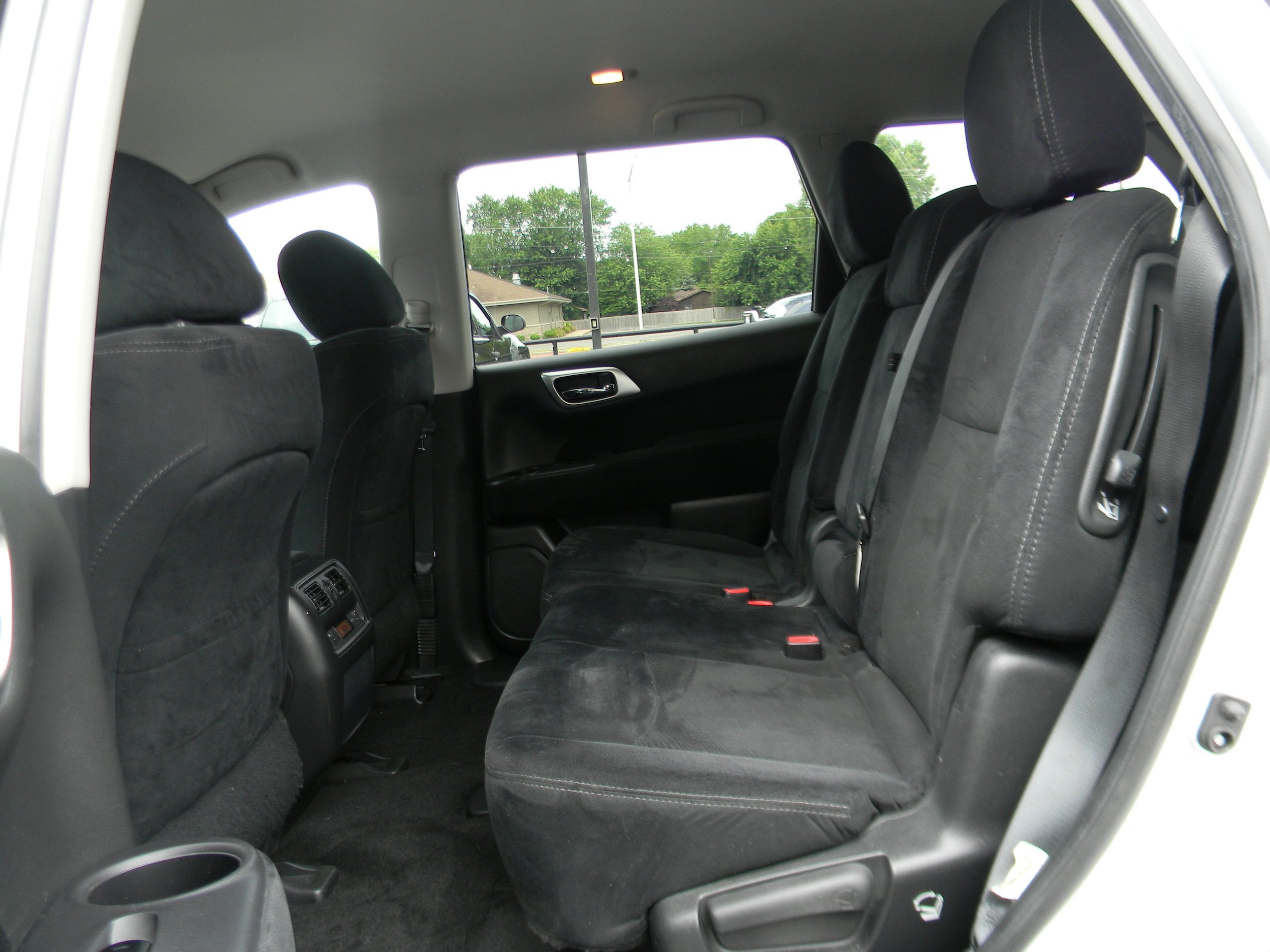 Used 2016 Nissan Pathfinder S FWD image 7