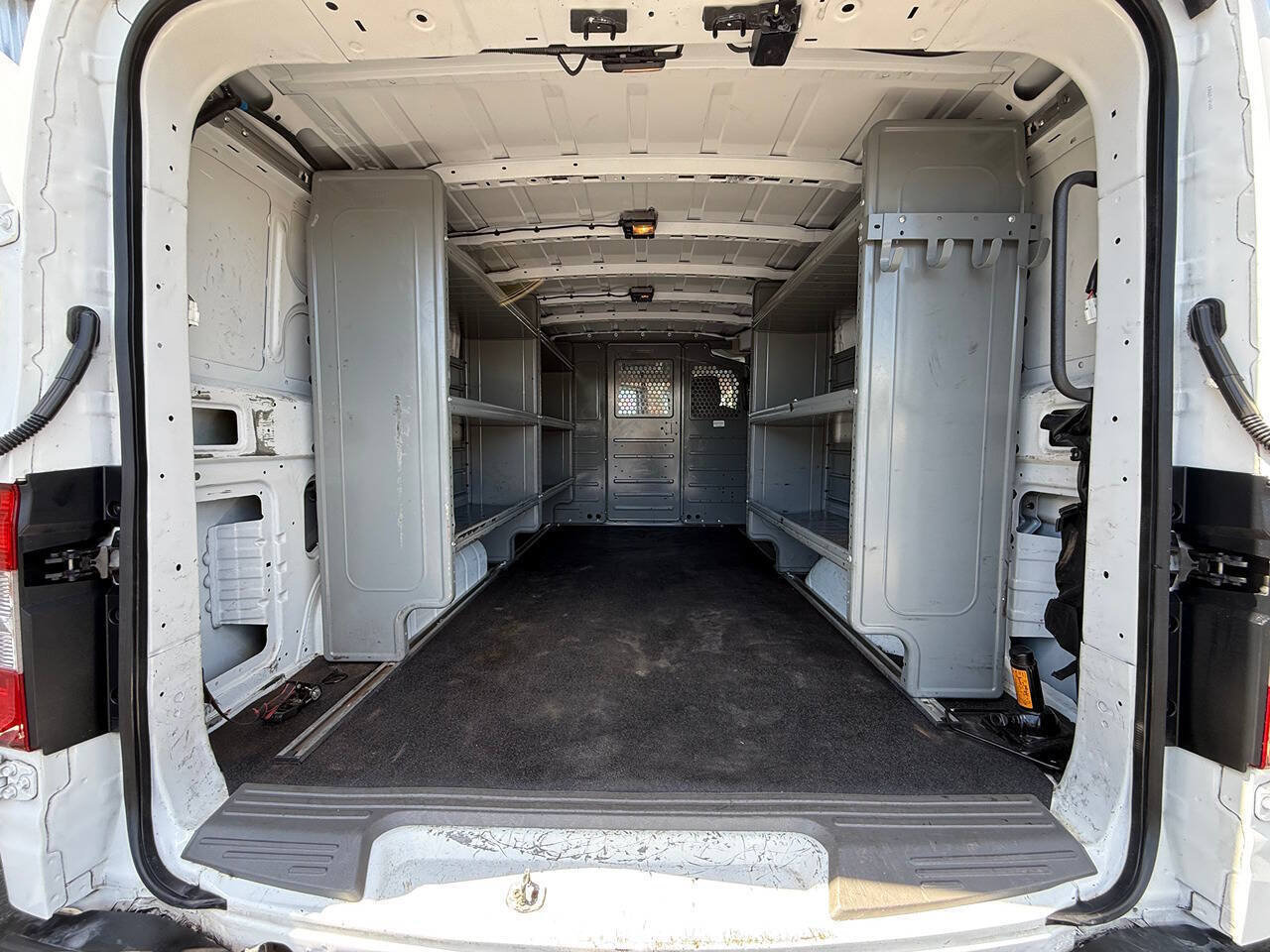 Used 2021 Nissan NV 2500 S RWD image 11