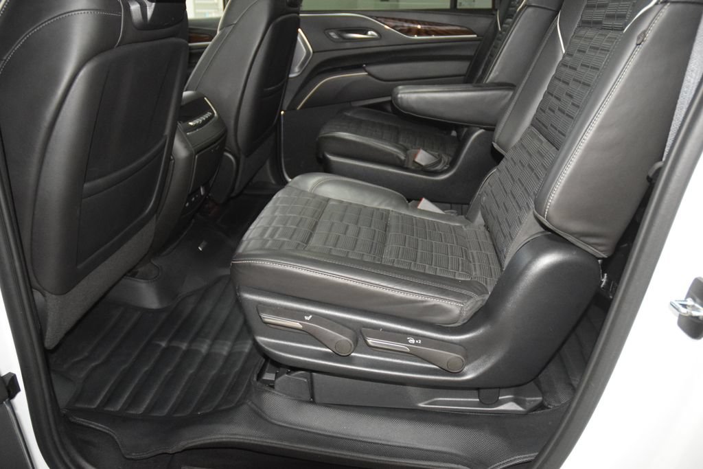 Used 2023 Cadillac Escalade ESV Sport Platinum AWD/4WD image 46