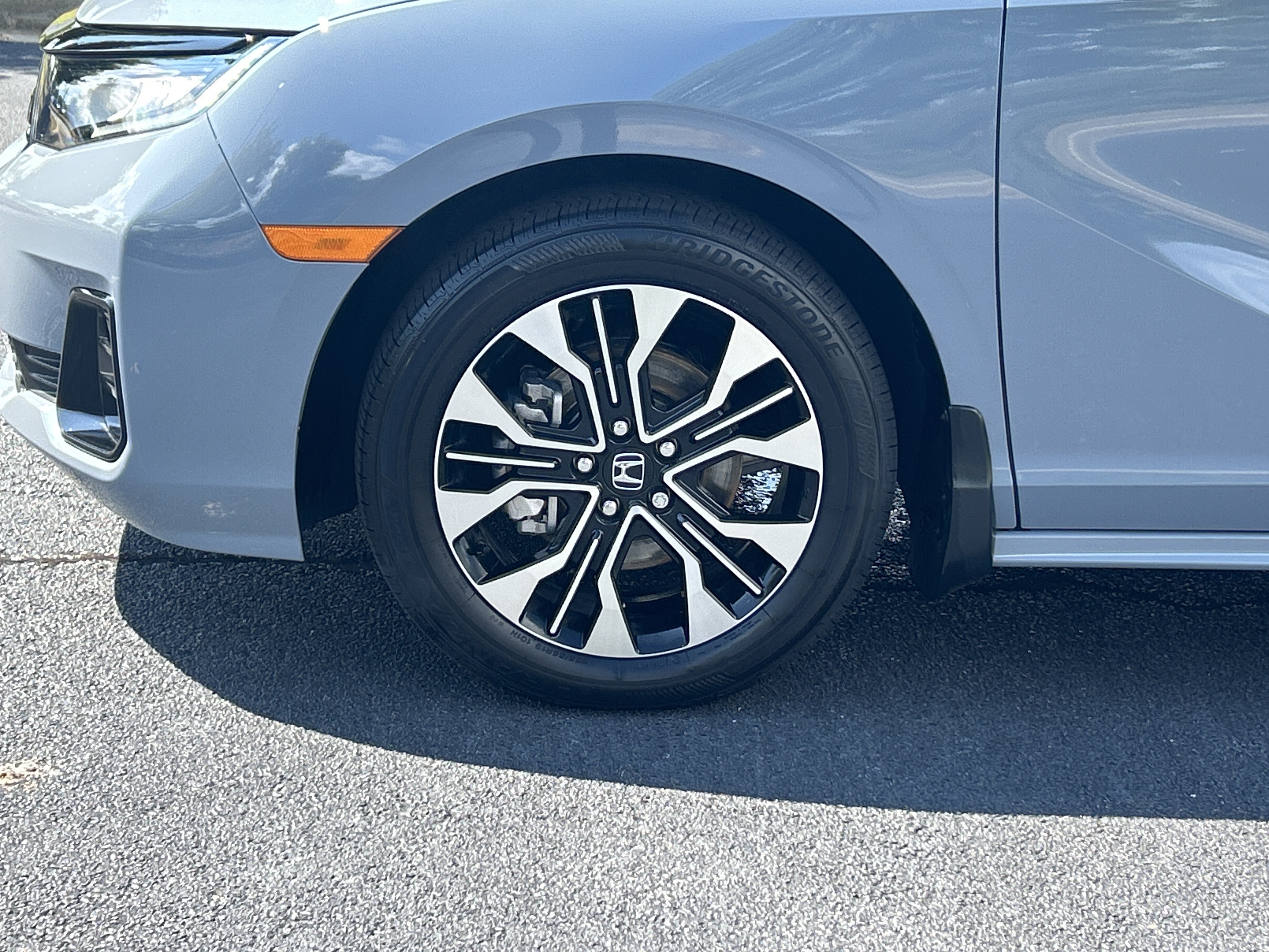Certified 2025 Honda Odyssey Elite image 32