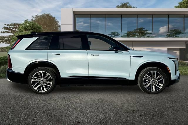 New 2026 Cadillac Vistiq Sport w/ LPO, Floor Liner Package image 3