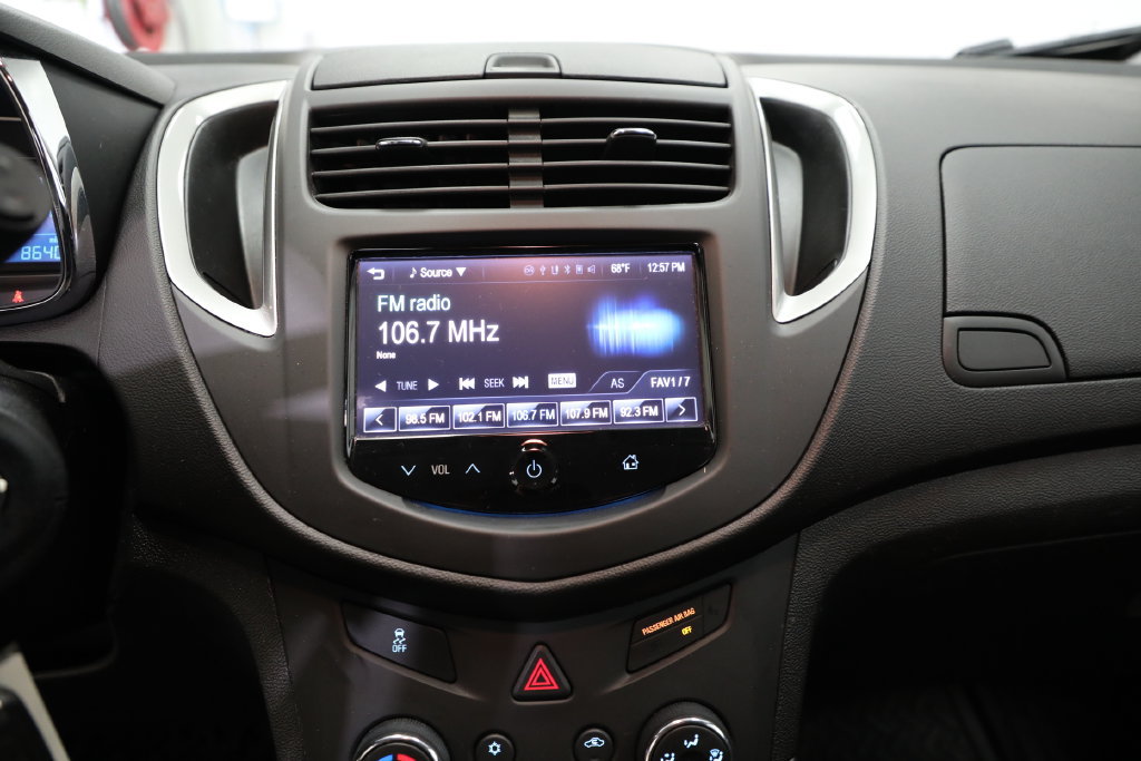 Used 2016 Chevrolet Trax LS w/ LPO, Cargo Package FWD image 14