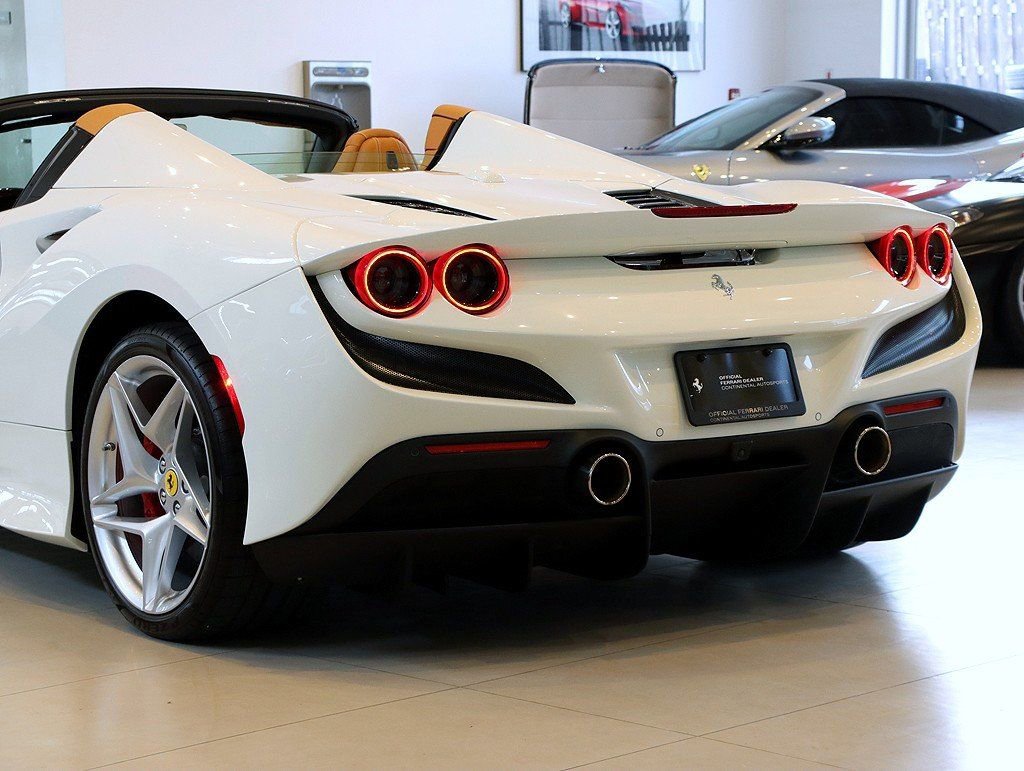 Certified 2022 Ferrari F8 Tributo image 44