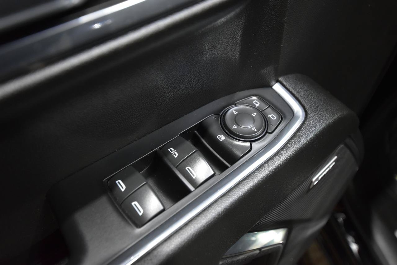 Used 2024 Chevrolet Silverado 1500 LT Trail Boss w/ Convenience Package II AWD/4WD image 17