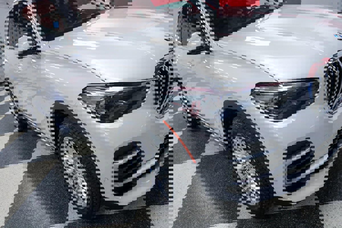 Used 2023 BMW X5 sDrive40i w/ Premium Package image 42