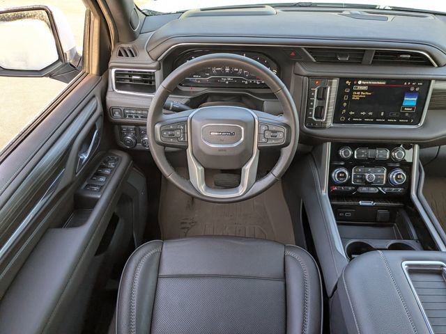 Used 2024 GMC Yukon XL Denali image 19