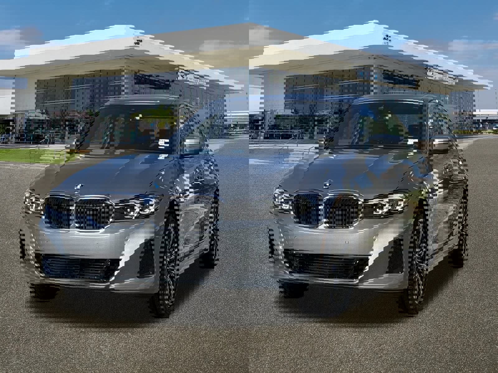 New 2026 BMW 330i Sedan w/ Convenience Package image 4