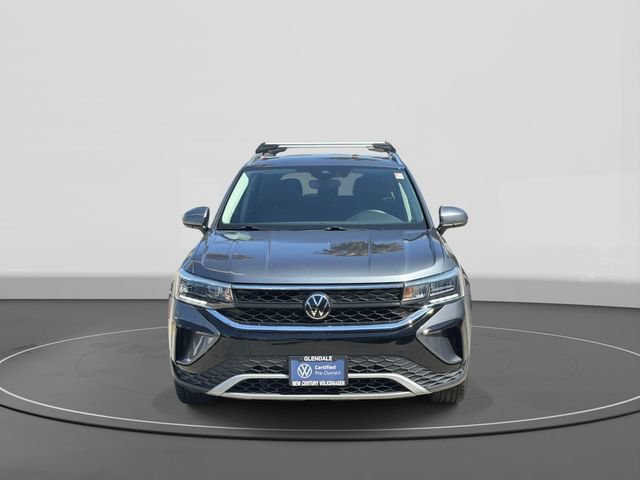 Certified 2023 Volkswagen Taos SE FWD image 3